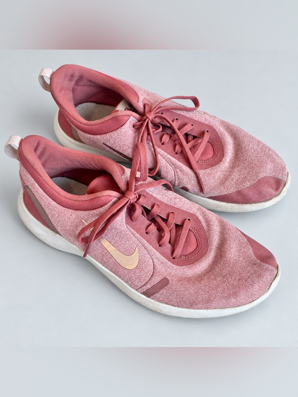 Nike Flex Experience RN 8 Pink Metallic Sneakers Women’s 8.5